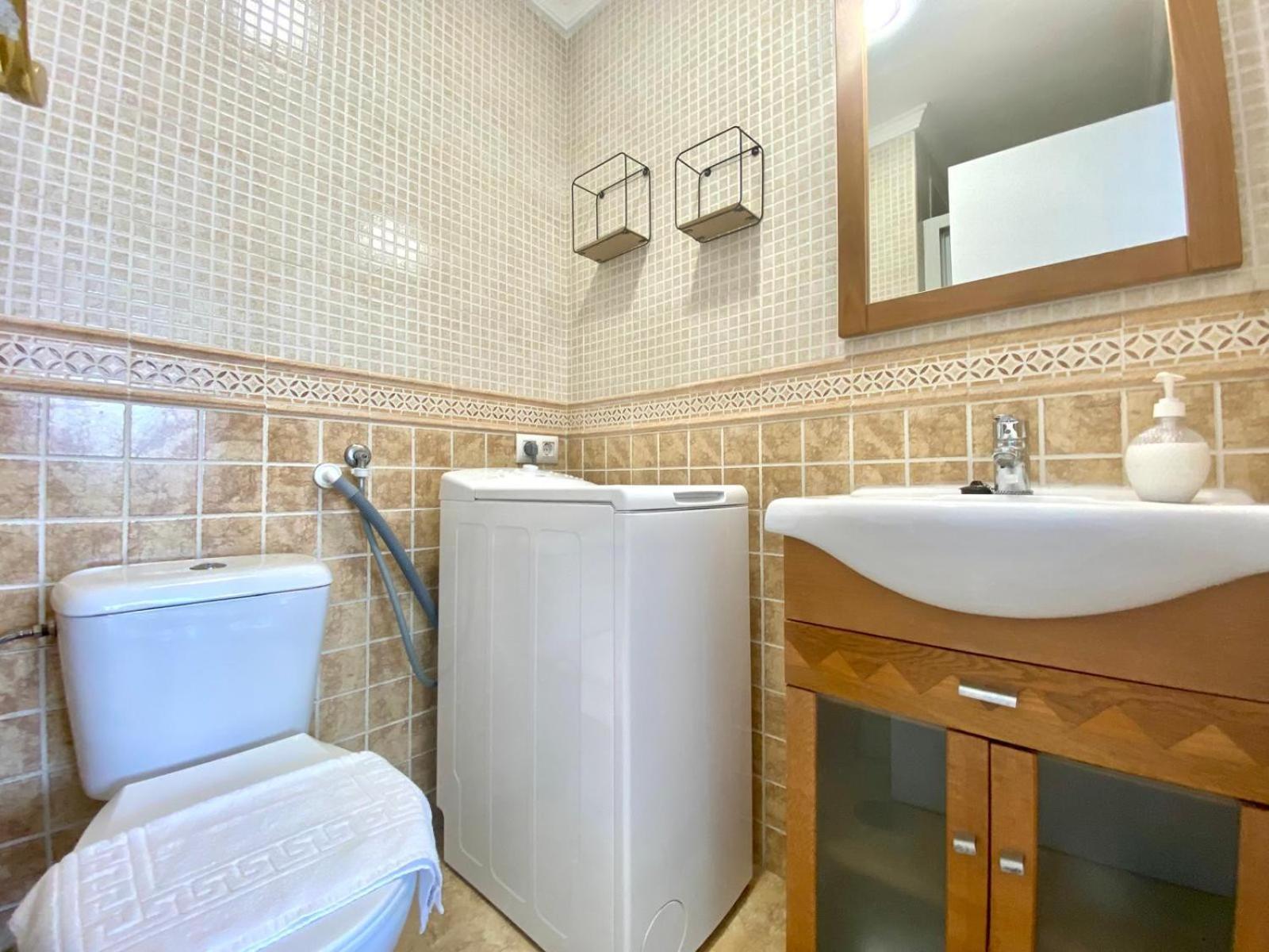 Riscal 6 By United Renters Apartment อาลิกันเต ภายนอก รูปภาพ